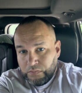 Profile picture of Alex