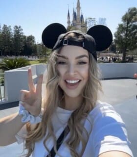 Profile picture of Alison