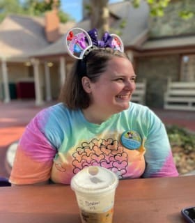 Profile picture of Sarah Barnett