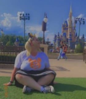 Profile picture of Lauren