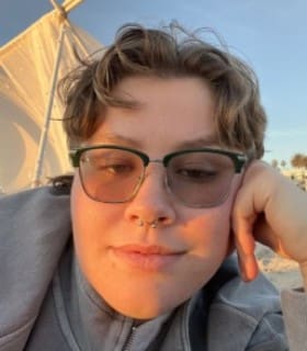 Profile picture of Vik