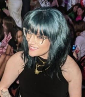 Profile picture of CrysCrosLee