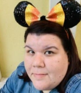 Profile picture of M0nica_h