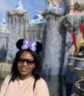 Profile picture of Raychel