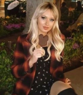 Profile picture of Allie