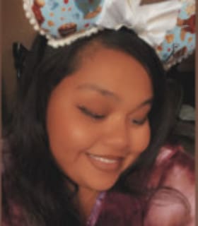 Profile picture of April