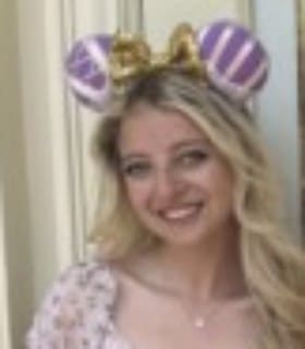 Profile picture of Elly